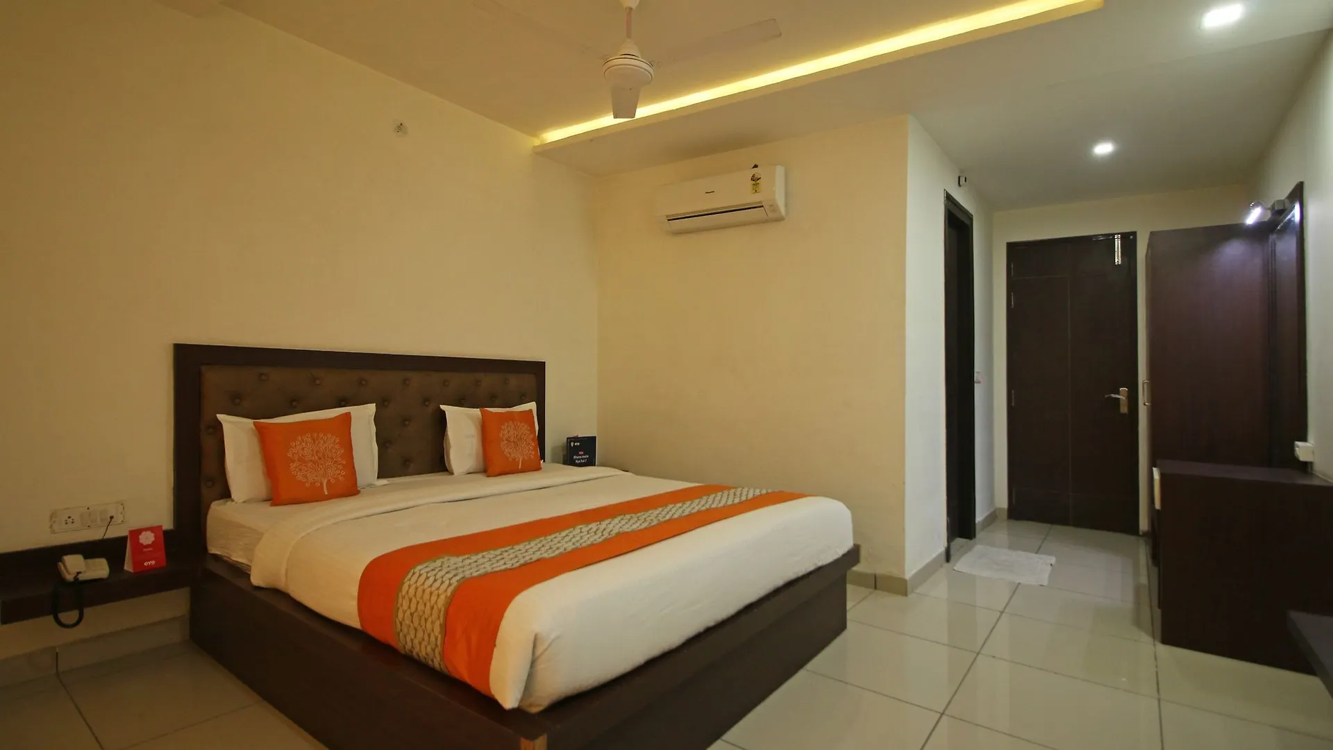 Oyo 8095 Hotel Areeba Agra  3*, Agra (Uttar Pradesh) India